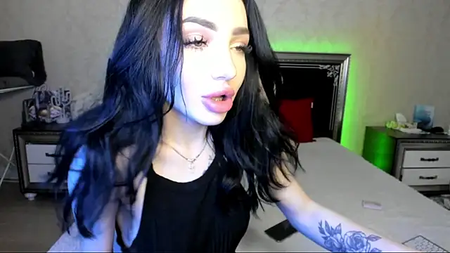 NancyLovee  online show from 24, 2, 2025