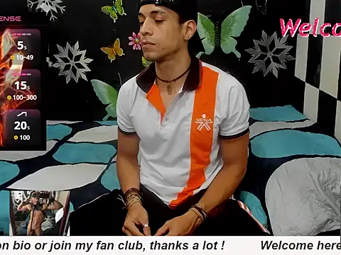 Snapshot of MikeRose94 chatting on 20, 10, 2025 MikeRose94 online show from 20, 10, 2025