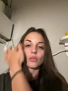 AmiLavs online show from 9, 10, 2025