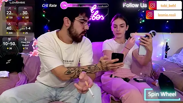 Snapshot of MrAndMrsSavage chatting on 1, 12, 2024 MrAndMrsSavage online show from 1, 12, 2024