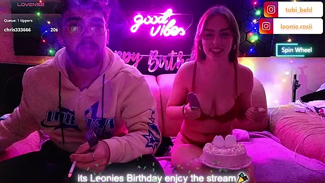 MrAndMrsSavage online show from 16, 12, 2024