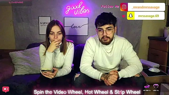 Snapshot of MrAndMrsSavage chatting on 10, 1, 2025 MrAndMrsSavage online show from 10, 1, 2025