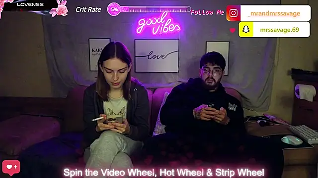 Snapshot of MrAndMrsSavage chatting on 26, 1, 2025 MrAndMrsSavage online show from 26, 1, 2025