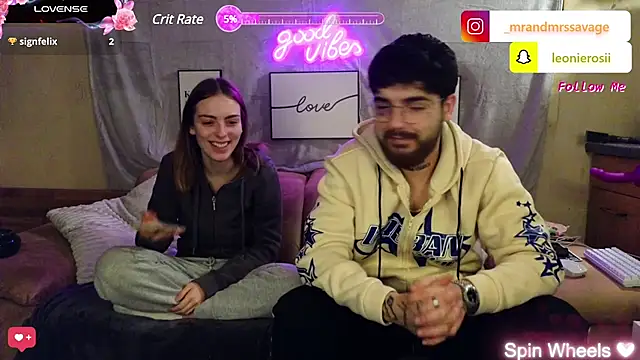 Snapshot of MrAndMrsSavage chatting on 29, 1, 2025 MrAndMrsSavage online show from 29, 1, 2025