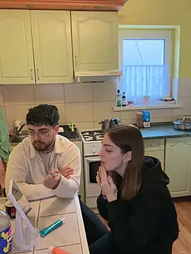 Snapshot of MrAndMrsSavage chatting on 9, 2, 2025 MrAndMrsSavage online show from 9, 2, 2025