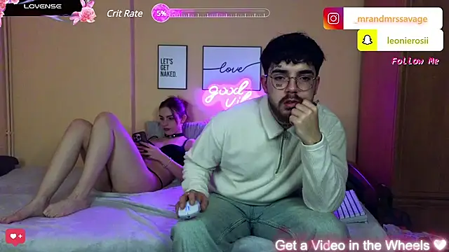 Snapshot of MrAndMrsSavage chatting on 13, 2, 2025 MrAndMrsSavage online show from 13, 2, 2025