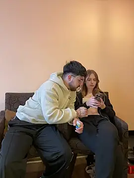 Snapshot of MrAndMrsSavage chatting on 26, 2, 2025 MrAndMrsSavage online show from 26, 2, 2025