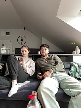 Snapshot of MrAndMrsSavage chatting on 14, 3, 2025 MrAndMrsSavage online show from 14, 3, 2025