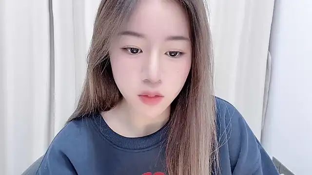 Snapshot of chloe-01 chatting on 11, 12, 2024 chloe-01 online show from 11, 12, 2024