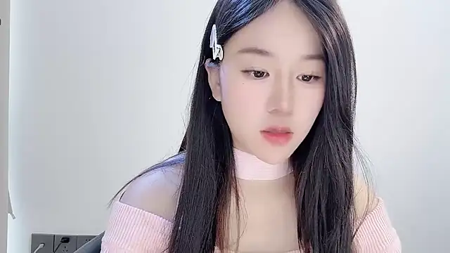 chloe-01 online show from 19, 11, 2025