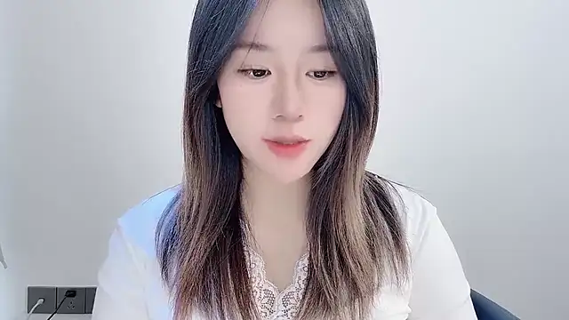 chloe-01 online show from 20, 11, 2025