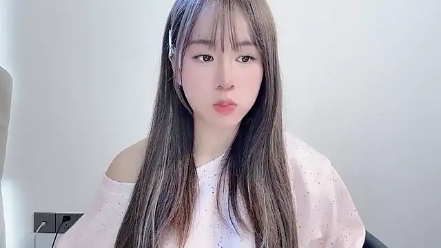 chloe-01 online show from 30, 11, 2025