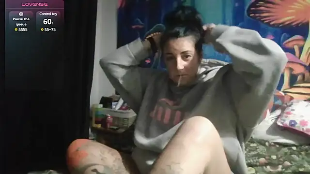 tattoomilf86 online show from 4, 12, 2024