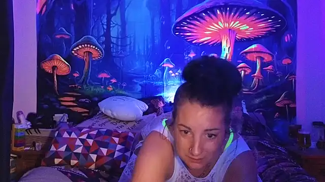 tattoomilf86 online show from 4, 1, 2025