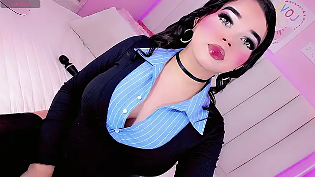 OSMARIEL SWEETT online show from 14, 6, 2026