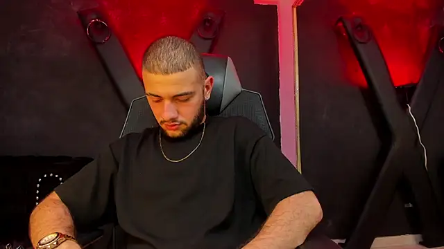 MaximusDick1  online show from 18, 9, 2025