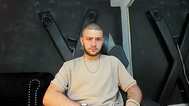 MaximusDick1  online show from 19, 9, 2025