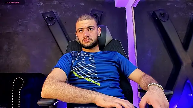 MaximusDick1  online show from 24, 9, 2025