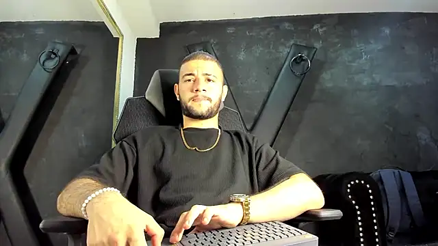 MaximusDick1  online show from 6, 10, 2025