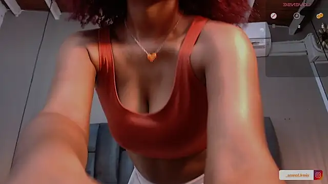 Snapshot of Lorena_Vieira_ chatting on 10, 1, 2025 Lorena Vieira  online show from 10, 1, 2025