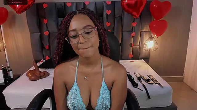 Snapshot of Lorena_Vieira_ chatting on 12, 2, 2025 Lorena Vieira  online show from 12, 2, 2025