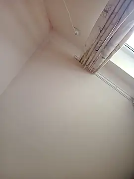 Virgin Pussy Love online show from 1, 3, 2025