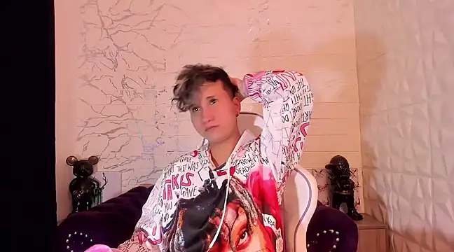 Snapshot of Im_Milan_Rs chatting on 5, 3, 2025 Im Milan Rs online show from 5, 3, 2025