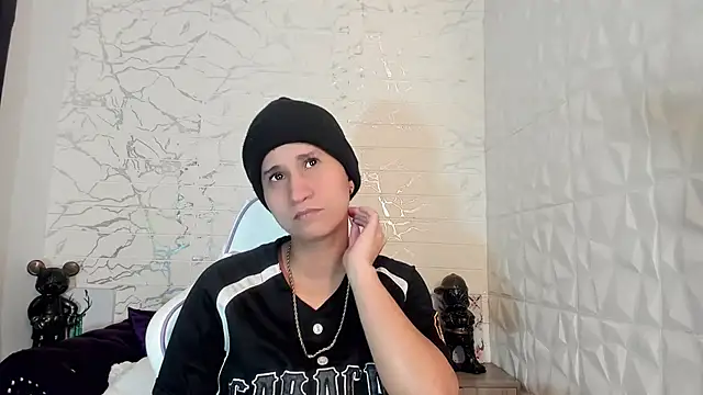 Snapshot of Im_Milan_Rs chatting on 10, 3, 2025 Im Milan Rs online show from 10, 3, 2025