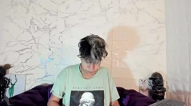 Snapshot of Im_Milan_Rs chatting on 14, 3, 2025 Im Milan Rs online show from 14, 3, 2025