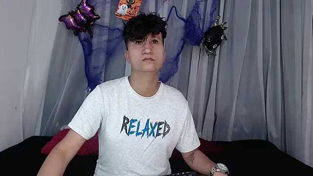 Snapshot of Im_Milan_Rs chatting on 15, 10, 2025 Im Milan Rs online show from 15, 10, 2025