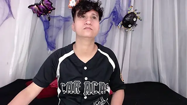 Snapshot of Im_Milan_Rs chatting on 16, 10, 2025 Im Milan Rs online show from 16, 10, 2025