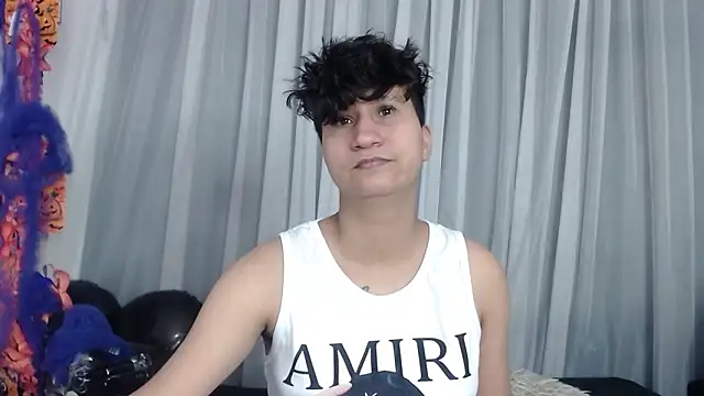 Snapshot of Im_Milan_Rs chatting on 2, 11, 2025 Im Milan Rs online show from 2, 11, 2025