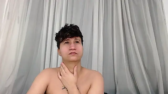 Snapshot of Im_Milan_Rs chatting on 5, 11, 2025 Im Milan Rs online show from 5, 11, 2025