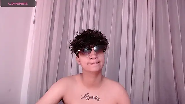 Snapshot of Im_Milan_Rs chatting on 13, 11, 2025 Im Milan Rs online show from 13, 11, 2025