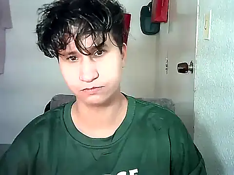 Snapshot of Im_Milan_Rs chatting on 20, 11, 2025 Im Milan Rs online show from 20, 11, 2025