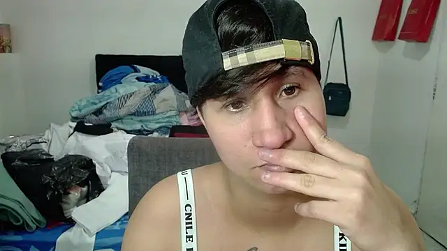 Snapshot of Im_Milan_Rs chatting on 18, 12, 2025 Im Milan Rs online show from 18, 12, 2025