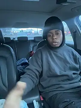 Snapshot of tokenkingtn chatting on 13, 12, 2025 tokenkingtn online show from 13, 12, 2025