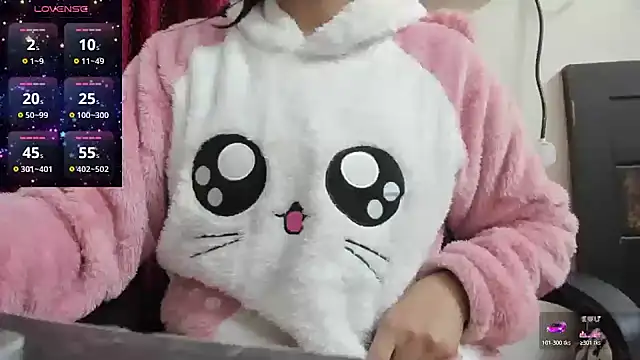 Reika 01 online show from 3, 12, 2025