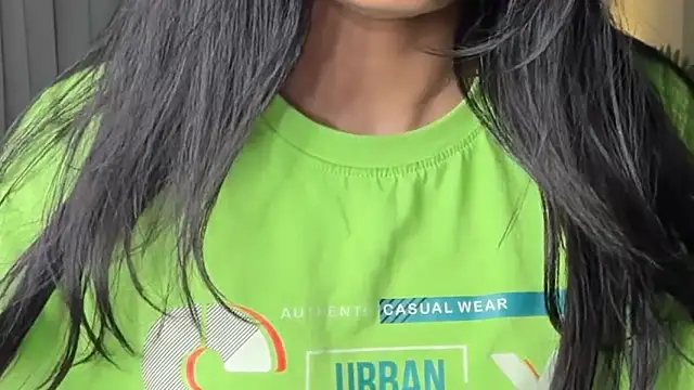 Snapshot of sexy_m23 chatting on 18, 12, 2025 sexy m23 online show from 18, 12, 2025