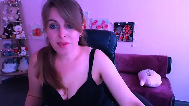 Hot Milady online show from 8, 4, 2026