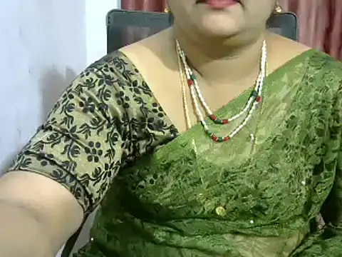 Snapshot of Naughty_Nityaa chatting on 15, 1, 2025 Naughty Nityaa online show from 15, 1, 2025