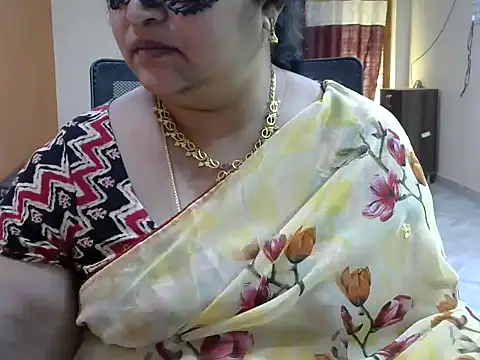 Snapshot of Naughty_Nityaa chatting on 11, 2, 2025 Naughty Nityaa online show from 11, 2, 2025