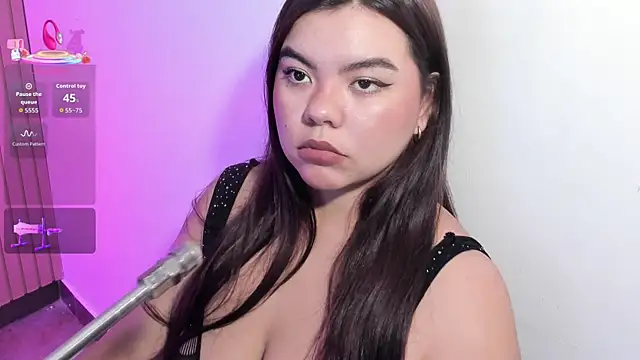 Snapshot of klhoe_boobs chatting on 10, 7, 2026 klhoe boobs online show from 10, 7, 2026