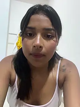 Snapshot of Mariangel_11 chatting on 10, 12, 2024 Mariangel 11 online show from 10, 12, 2024