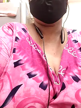 Snapshot of zeepe19 chatting on 23, 4, 2026 zeepe19 online show from 23, 4, 2026