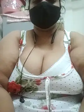 Snapshot of zeepe19 chatting on 13, 5, 2026 zeepe19 online show from 13, 5, 2026
