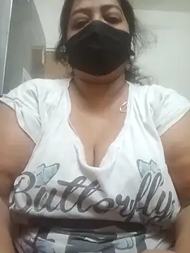 Snapshot of zeepe19 chatting on 25, 5, 2026 zeepe19 online show from 25, 5, 2026
