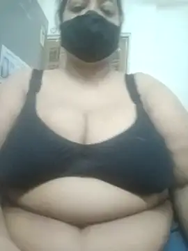 Snapshot of zeepe19 chatting on 3, 6, 2026 zeepe19 online show from 3, 6, 2026