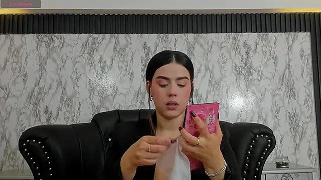 Snapshot of Miamontoya chatting on 18, 1, 2025 Miamontoya online show from 18, 1, 2025