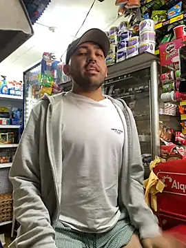 Snapshot of JuanZapata33 chatting on 27, 2, 2026 JuanZapata33 online show from 27, 2, 2026